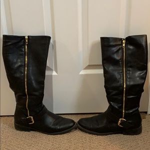 White mountain black boots